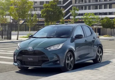 La Toyota Yaris avrà una versione 100% elettrica: "è la direzione ovvia"