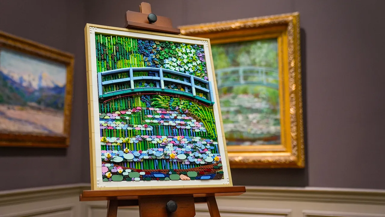 Lo stagno delle ninfee di Monet arriva in versione Lego, ma non è l’unica opera d’arte che potete costruire con i mattoncini