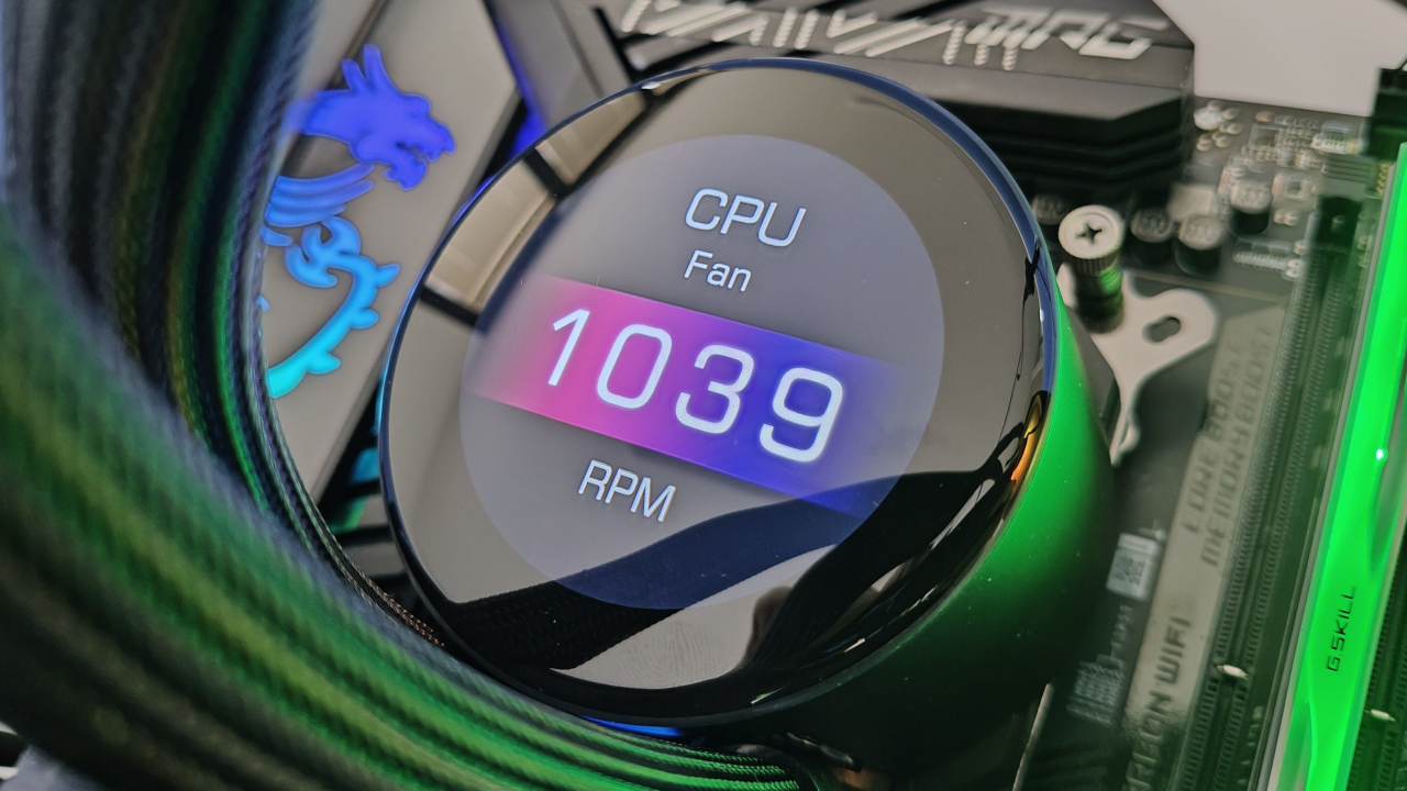 MSI sta lavorando a un dissipatore ottimizzato per CPU AMD: l'abbiamo provato con il 9850X3D