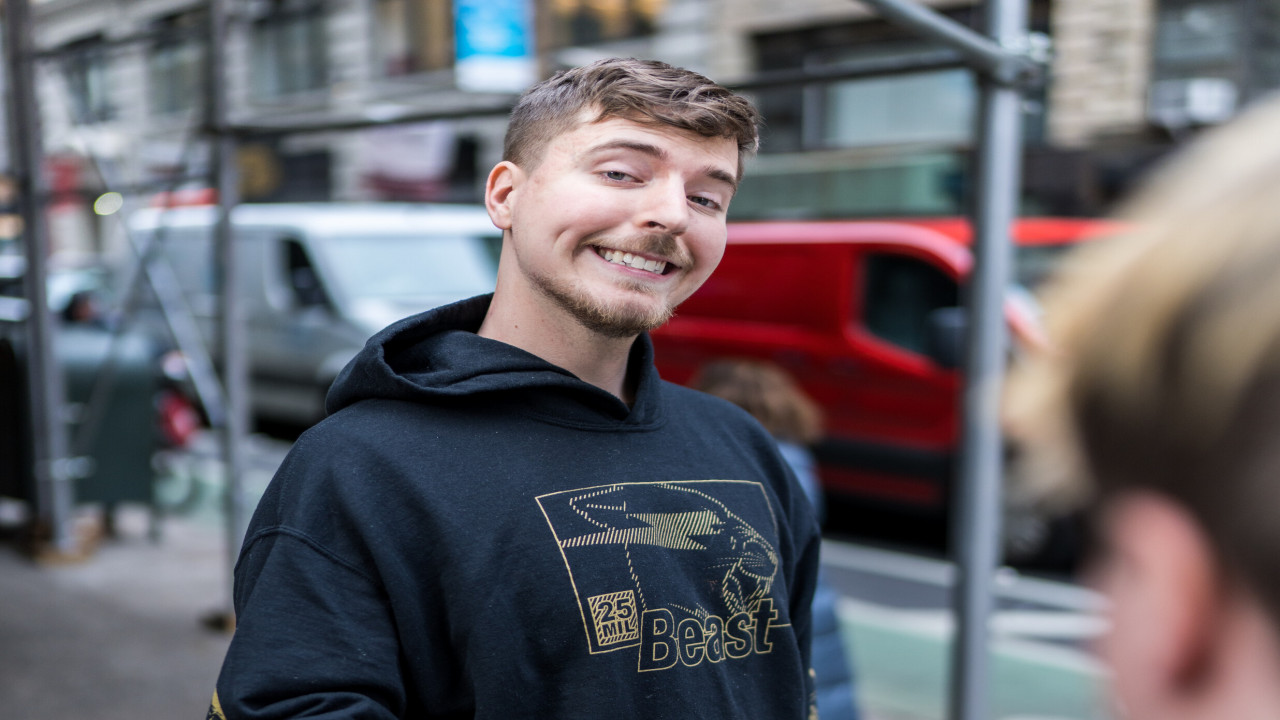 MrBeast entra nel fintech: Beast Industries acquisisce l'app Step