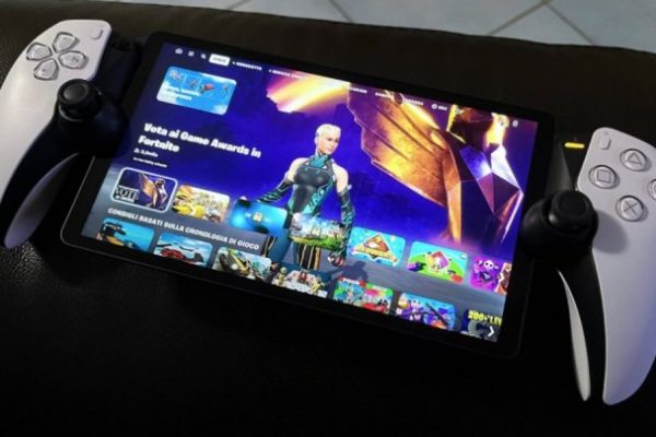 PlayStation Portal con display OLED: Sony ci sta pensando?