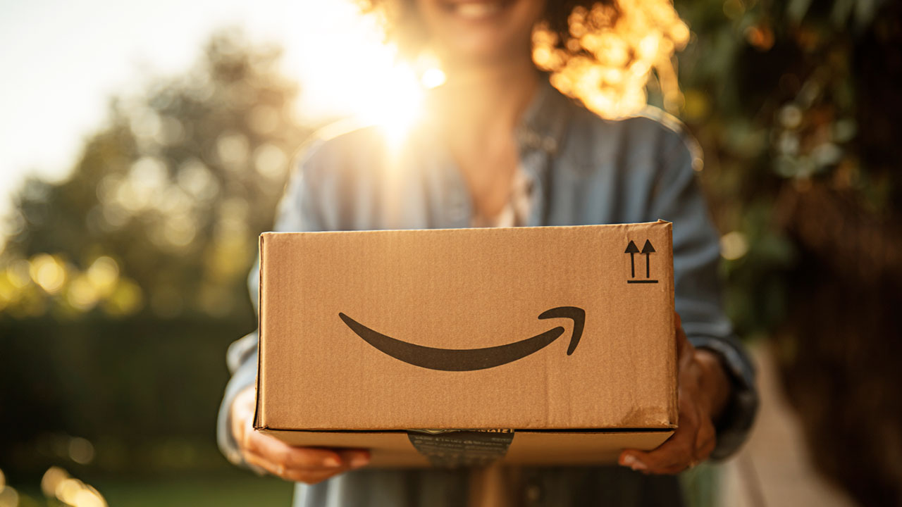 Risparmiare con le offerte Amazon: weekend di sorprese, ecco la lista delle migliori e ci sono anche gli iPhone