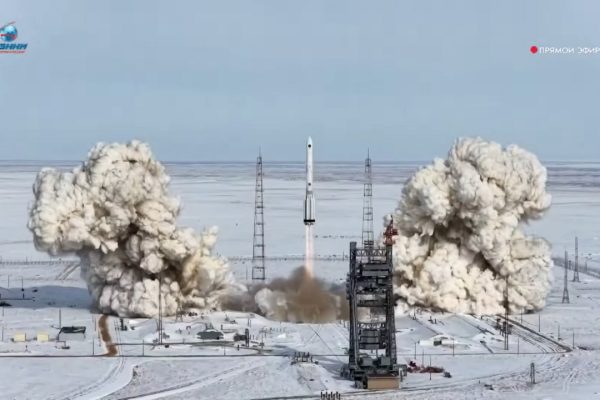 Roscosmos ha lanciato il satellite meteorologico Elektro-L N°5 con un razzo spaziale Proton-M
