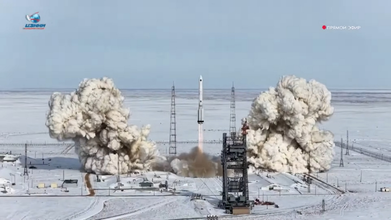 Roscosmos ha lanciato il satellite meteorologico Elektro-L N°5 con un razzo spaziale Proton-M