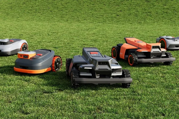 Segway Navimow presenta la nuova gamma di robot tagliaerba: 6 serie per tutte le esigenze