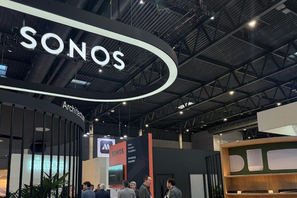 Sonos presenta Amp Multi a ISE 2026: il primo amplificatore streaming multi-zona per la custom installation