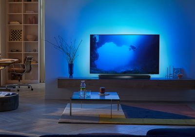 TV Philips Ambilight a 499€ su Amazon: QLED da 65 pollici a un prezzo che sorprende