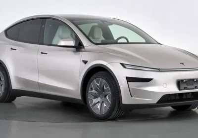 Tesla, è ufficiale: i Robotaxi fanno 10 volte più incidenti dei conducenti umani