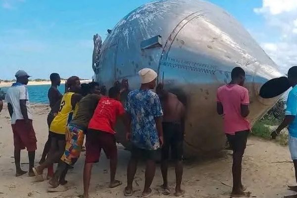 Una parte del razzo spaziale SpaceX Starship lanciato a maggio 2025 è stato trovato sulle coste del Madagascar