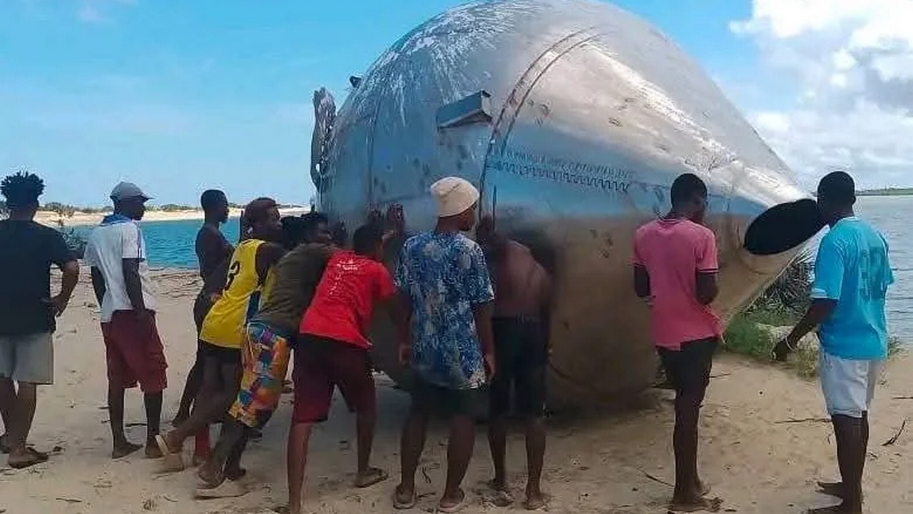 Una parte del razzo spaziale SpaceX Starship lanciato a maggio 2025 è stato trovato sulle coste del Madagascar