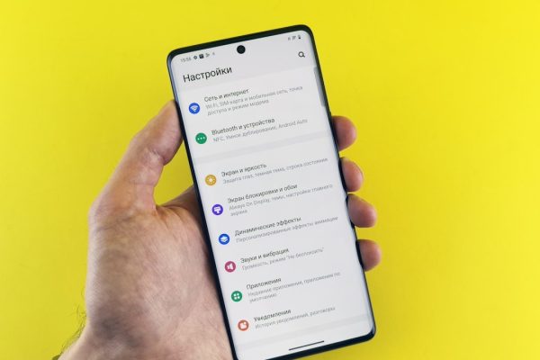 Cambiare lingua sul telefono in pochi passaggi