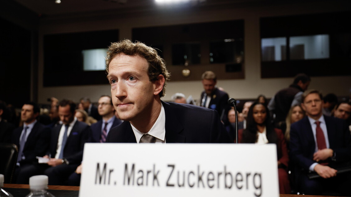Zuckerberg in tribunale in Usa, a processo su dipendenza da social – Notizie