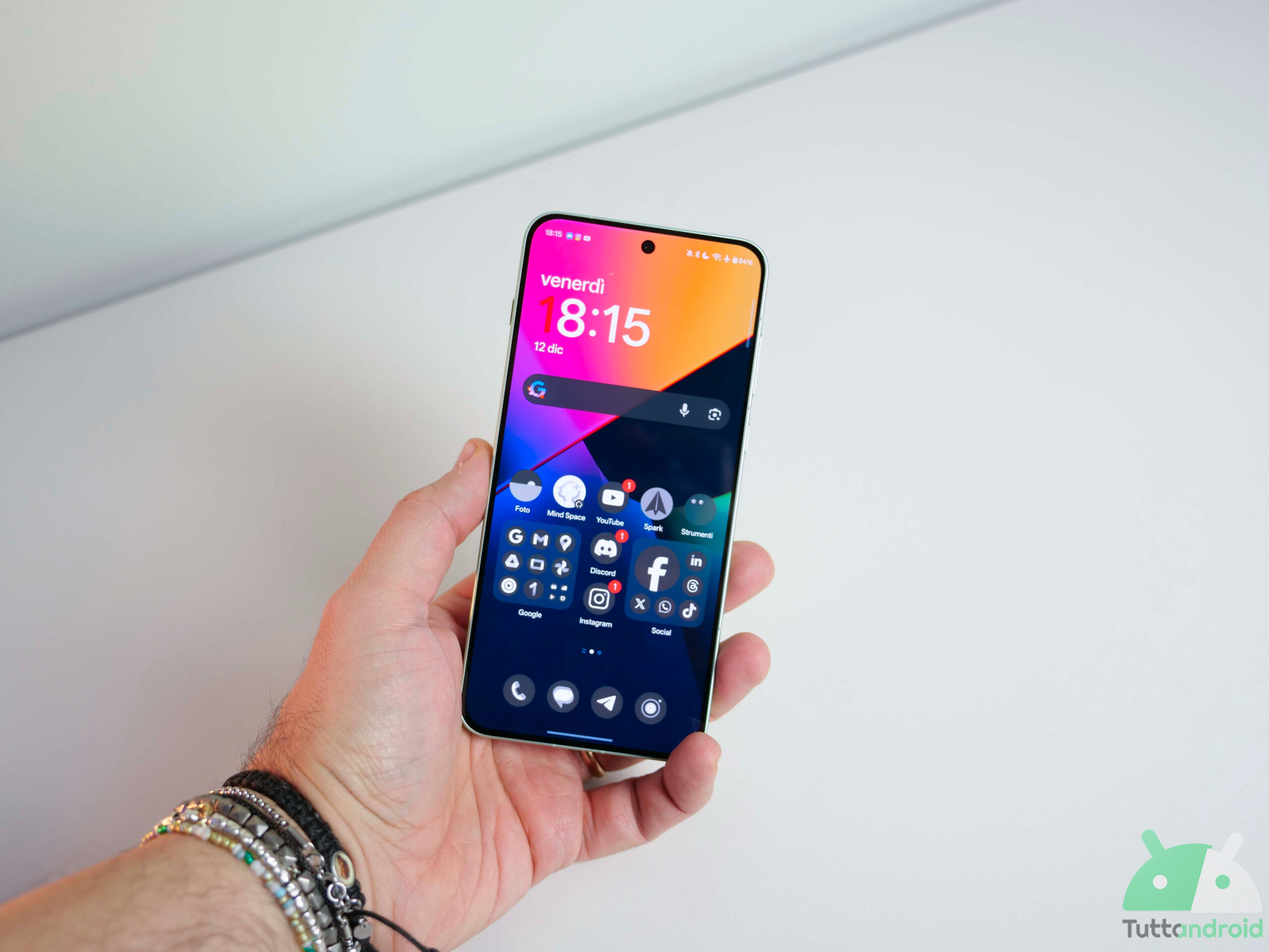 OnePlus 15R in offerta a 150.2€