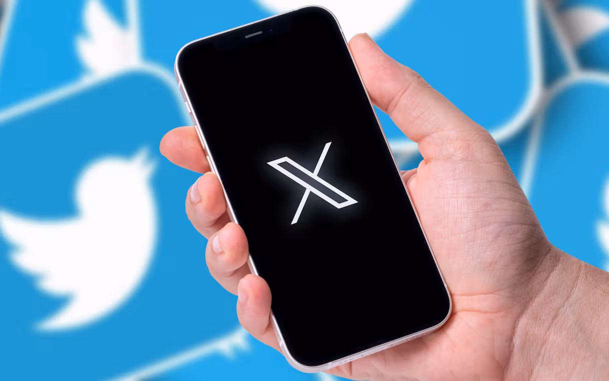 Twitter down oggi, migliaia di segnalazioni da parte degli utenti: cosa sta succedendo