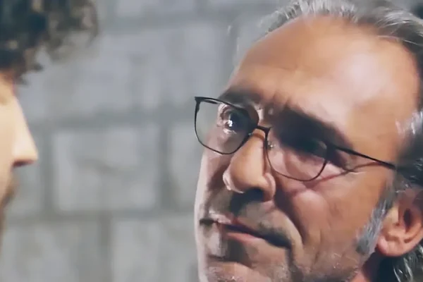 Luca Ward racconta la scelta di registrare la sua voce come marchio per difendersi dall’AI: “Se mi clonano smetto di lavorare”