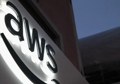 Amazon, droni colpiscono i data center, l’azienda conferma danni strutturali