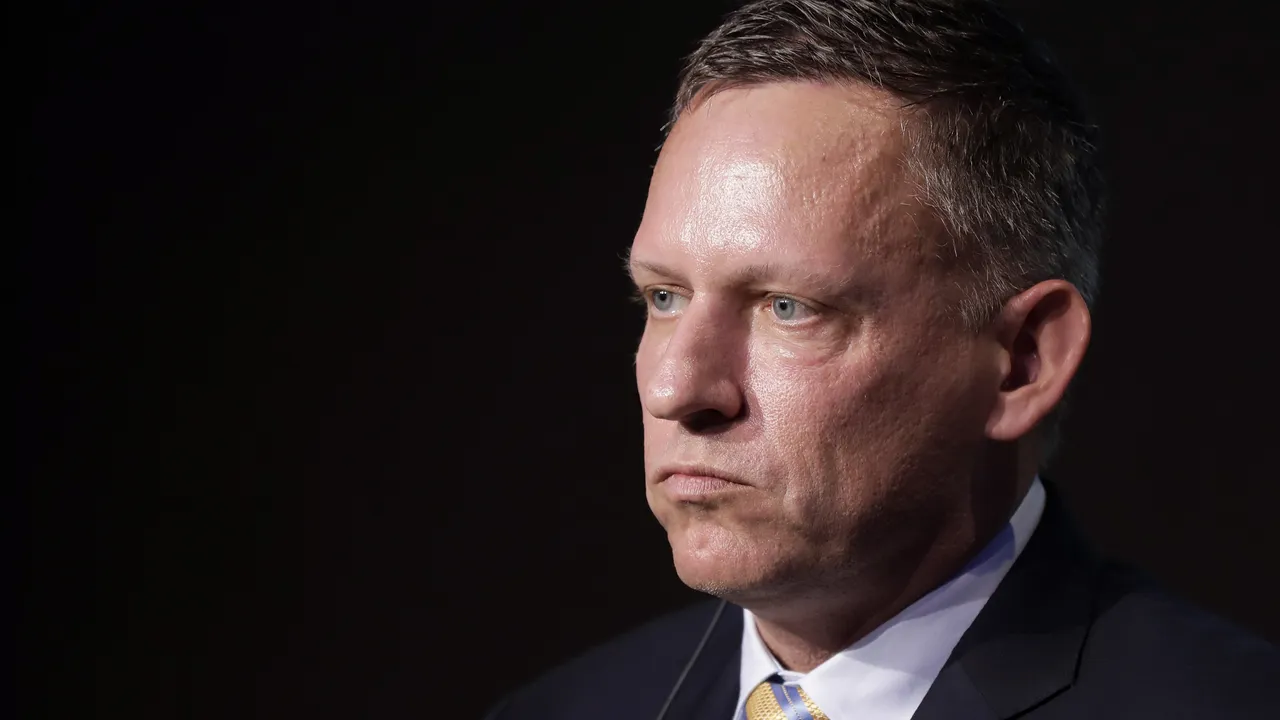 Peter Thiel, l’Anticristo e Palantir, cosa è successo dietro le porte chiuse di Palazzo Orsini-Taverna