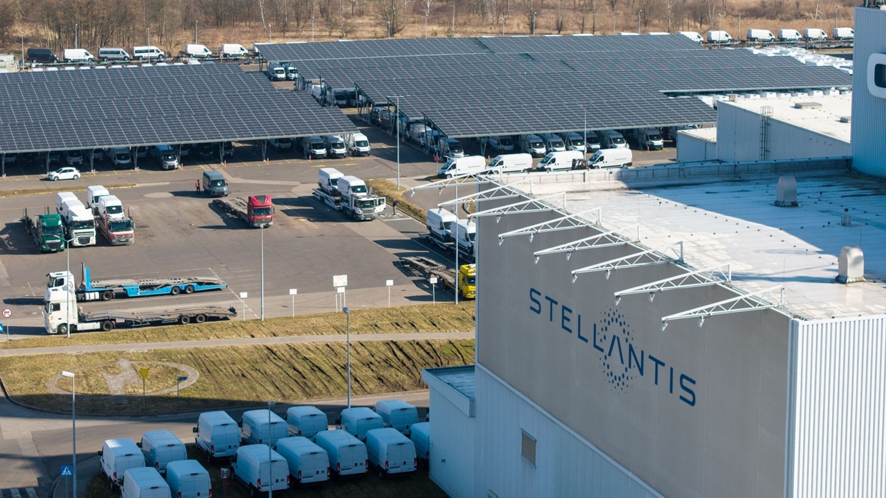 12 MW e oltre 20.000 pannelli: Stellantis attiva uno degli impianti più grandi per un sito produttivo