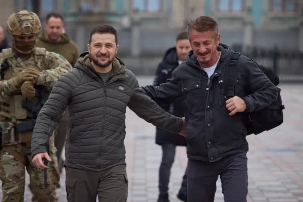 C’era un buon motivo per cui Sean Penn non era agli Oscar e quel motivo è l’Ucraina