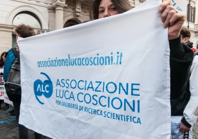 Suicidio assistito con dispositivo a comando oculare, Libera è stata la prima persona in Italia ad autosomministrarsi il farmaco