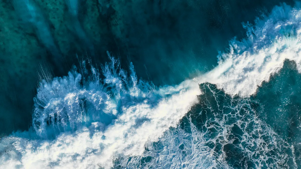 “Lungo la corrente”, il viaggio di Lorenzo Colantoni nella crisi climatica europea legata a doppio filo al collasso della Amoc