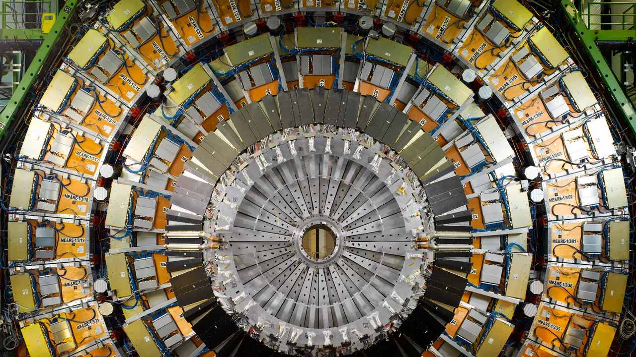 Sta per arrivare l’upgrade dell’Lhc al Cern di Ginevra, che porterà l’acceleratore a sondare i misteri irrisolti del Bosone di Higgs