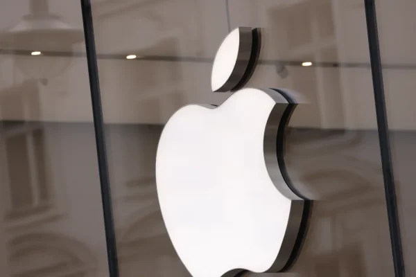 Cosa c’entra Apple con una piattaforma di streaming russa e come mai è stata multata in Regno Unito