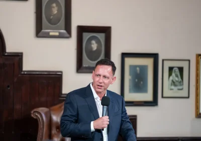 Sì, Peter Thiel di Palantir sarà a Roma per parlare dell’Anticristo