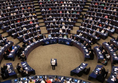 Chat Control, il Parlamento europeo ha bocciato la proroga: no alla scansione di massa delle chat private