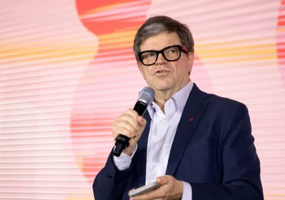 Yann LeCun, ecco come vuole portare l’AI oltre gli Llm con la sua nuova startup (che ha già raccolto un miliardo)