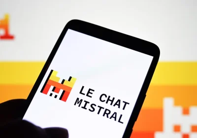 Come Mistral sta aprendo la via europea per l’AI? Insegnando alle aziende cosa possono fare e soprattutto come farlo