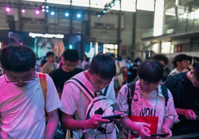 L’Indonesia come l’Australia, vieta i social agli under 16 – Web & Social