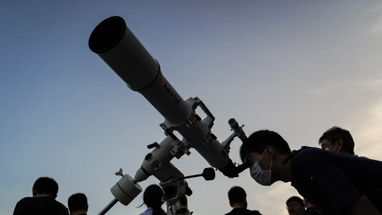 Le migliori app per vedere le stelle e riconoscere costellazioni con lo smartphone