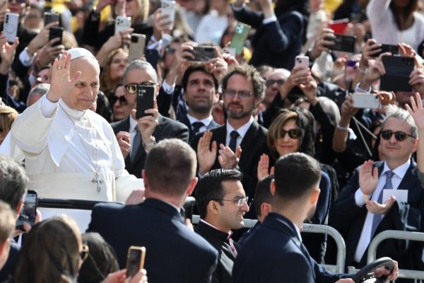 Il Papa ai giovani, ‘fate tacere il frastuono delle chat e dei reel’  – Cybersecurity