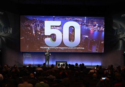Acer compie 50 anni e si trasforma: dall’hardware ai servizi, con i primi notebook Panther Lake per le imprese
