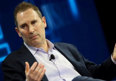 Amazon e il paradosso dell'AI: meno dipendenti oggi per nuovi lavori domani