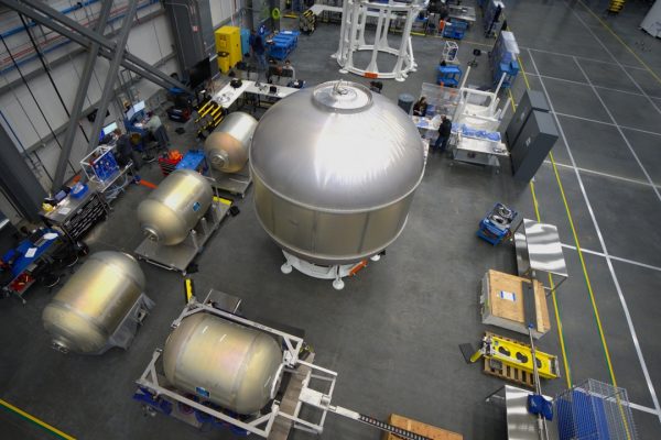 Blue Origin sta assemblando il secondo lander lunare Blue Moon MK1