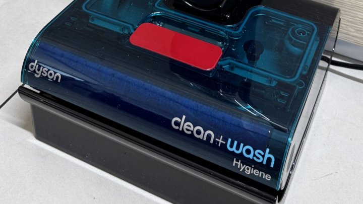Dyson Clean+Wash Hygiene: lava e pulisce senza aspirare
