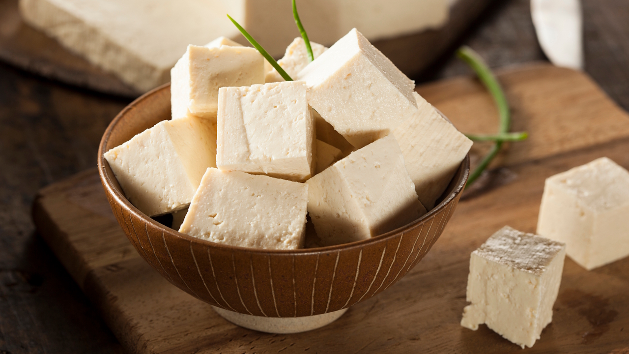 Gli stessi sali che solidificano il tofu potrebbero diventare la base delle batterie del futuro