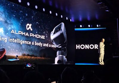 Honor al MWC 2026: Robot Phone, lo smartphone con il gimbal robotico arriva entro fine anno insieme al pieghevole Magic V6