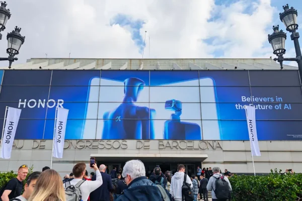 Dallo smartphone robot fino al pieghevole da record, cosa ha portato Honor al Mobile World Congress 2026