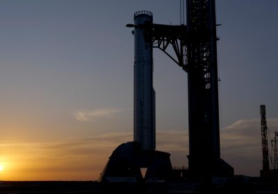 Il dodicesimo lancio del razzo spaziale SpaceX Starship è atteso per aprile, Super Heavy Booster 19 ha completato nuovi test