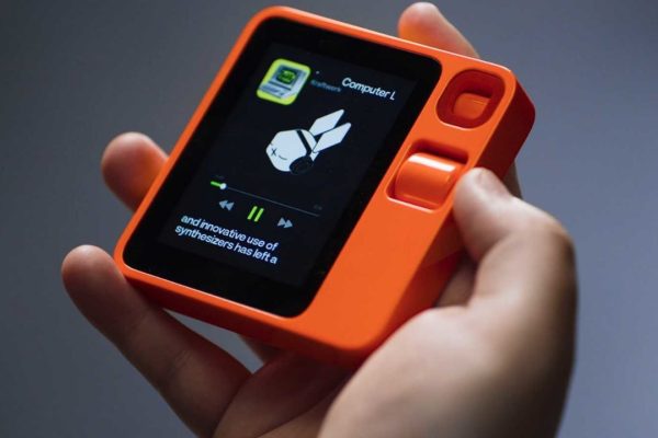 Il nuovo dispositivo di Rabbit si chiama Cyberdeck e si ispira a un grande fallimento di 15 anni fa