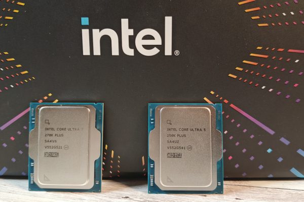 Intel presenta i processori desktop Core Ultra 7 270K Plus e Core Ultra 5 250K Plus