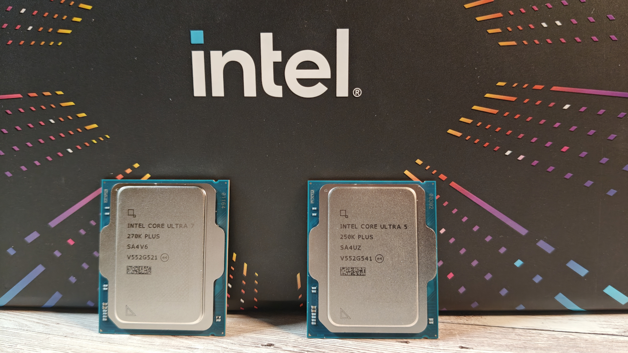 Intel presenta i processori desktop Core Ultra 7 270K Plus e Core Ultra 5 250K Plus