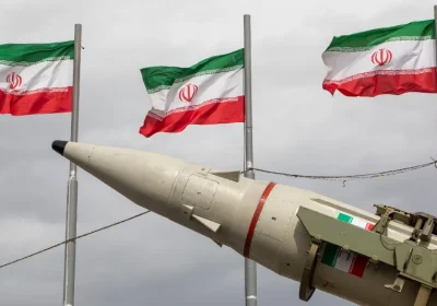 Abbiamo fatto i calcoli tra gittata e distanze, un missile iraniano potrebbe arrivare a colpire l’Italia?