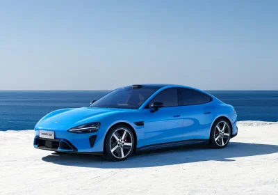 Xiaomi Su7, svelata la nuova generazione dell’auto elettrica: 902 km di autonomia e ricarica da 10 a 80% in 12 minuti