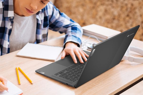 Portatile HP con 32GB di RAM, Core i5 e 1TB SSD a 649€ ma solo 4 pezzi, fate in fretta