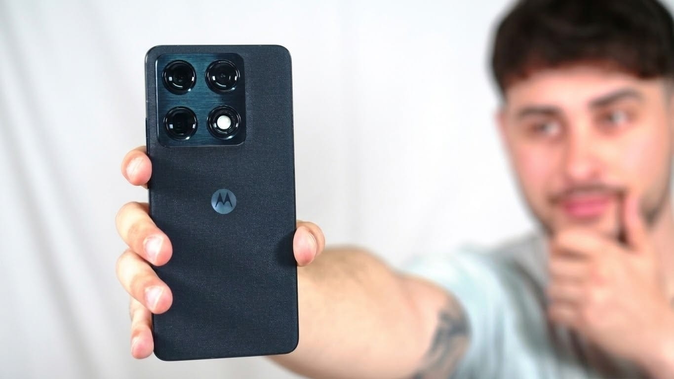 Recensione Motorola Signature: il primo super TOP del brand pesa come una piuma e sfida i giganti