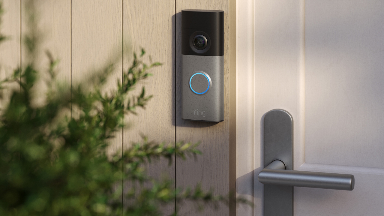 Ring rinnova l'intera gamma video: 4K su batteria, PoE e nuovo caricatore solare tra le novità